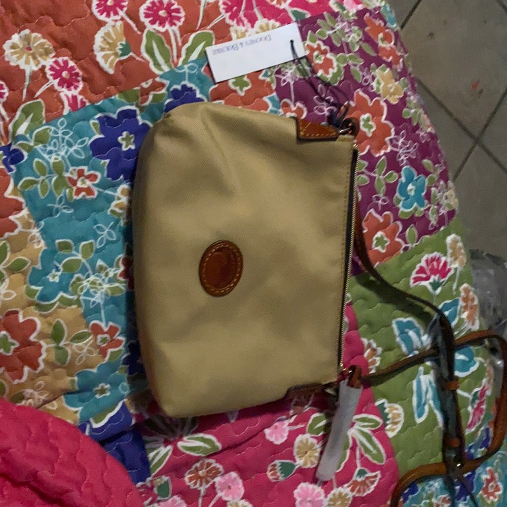 NWT Dooney and Bourke purse
